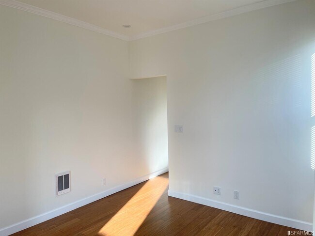 Foto del edificio - 136 Lexington St