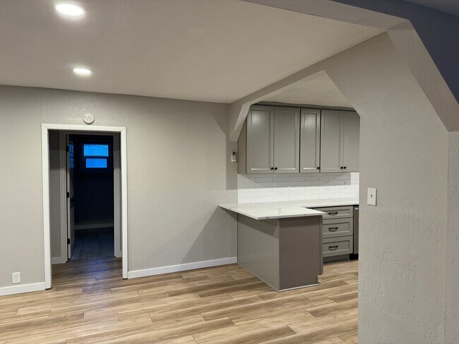 Kitchen looking to the hall - 2180 Dakota St