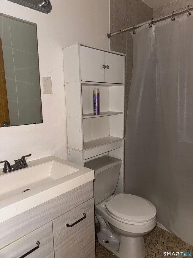 Foto del edificio - 250 N Bishop Ave