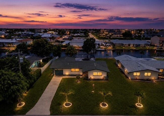 Building Photo - 1725 Bikini Ct