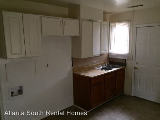 Building Photo - 1408 Byrere Ter SW