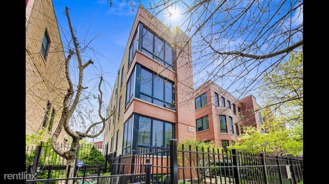 Building Photo - 1413 W Fillmore St
