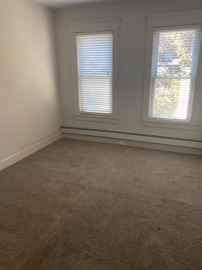 Foto del edificio - 144 Claremont Ave