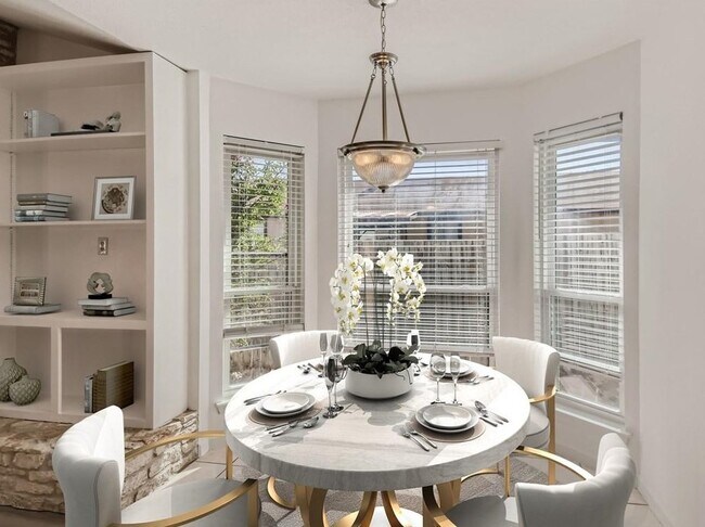 Foto del edificio - 3908 Stoney Hill