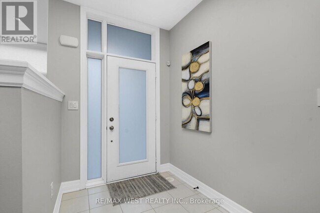 Photo du bâtiment - 8208 Pine Valley Dr