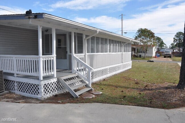 Building Photo - 3 br, 2 bath House - 14939 Angela Dr