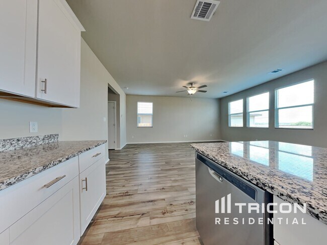 Building Photo - 5213 Sidesaddle Dr Georgetown TX