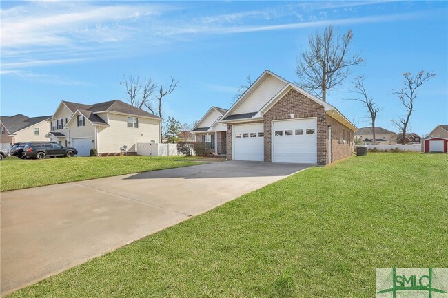 Foto del edificio - 720 English Oak Dr