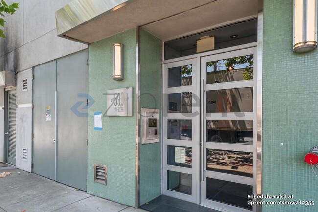 Building Photo - 590 6th St