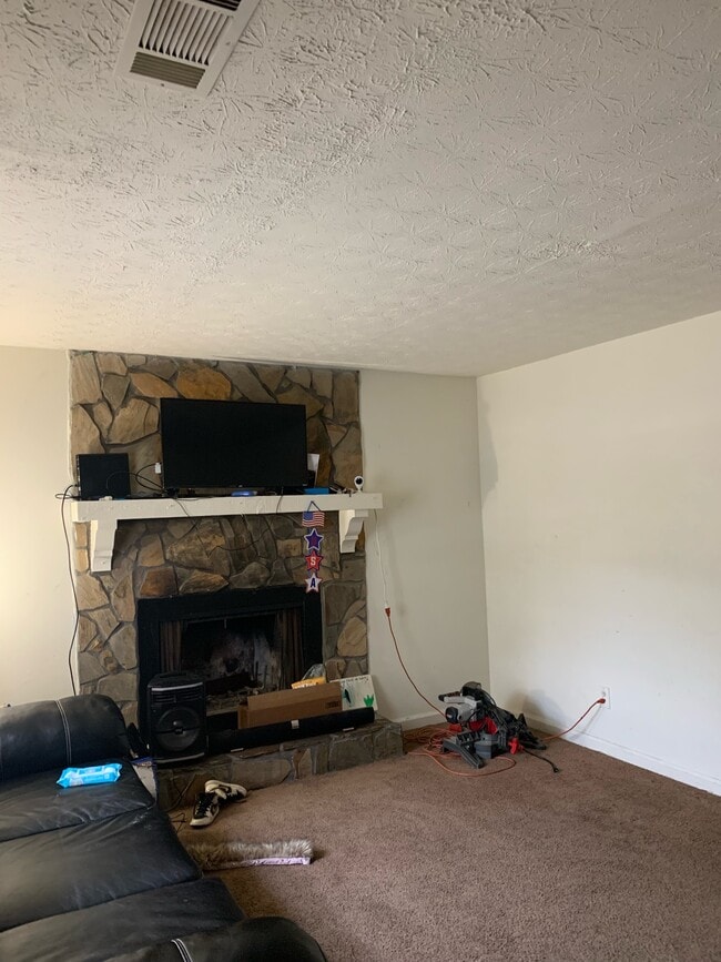 Building Photo - 1225 Creek Forest Ct NW
