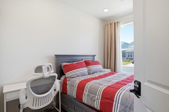 Foto del edificio - 5331 Wagon Hammer Dr