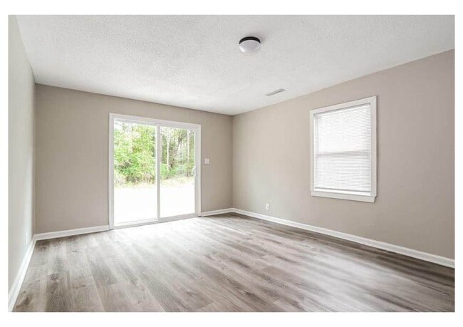 Building Photo - X Glenarden Drive