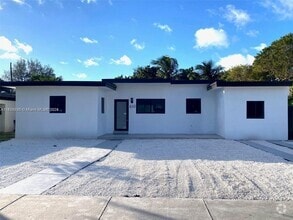Building Photo - 610 NW 111th St