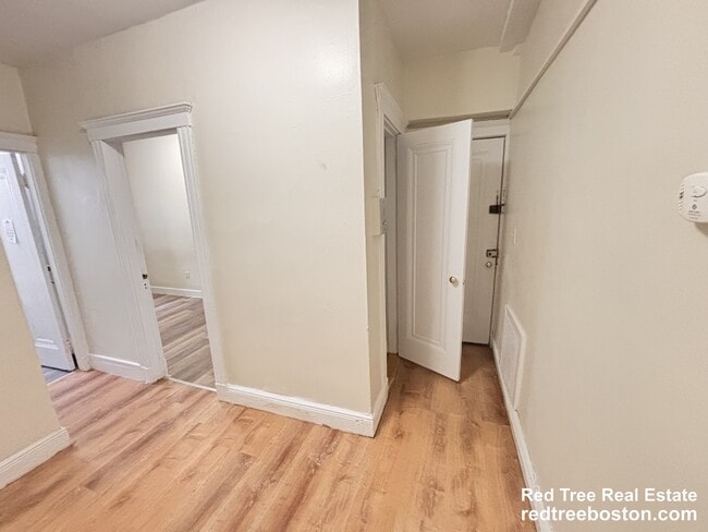 Foto del edificio - 1810 Commonwealth Ave