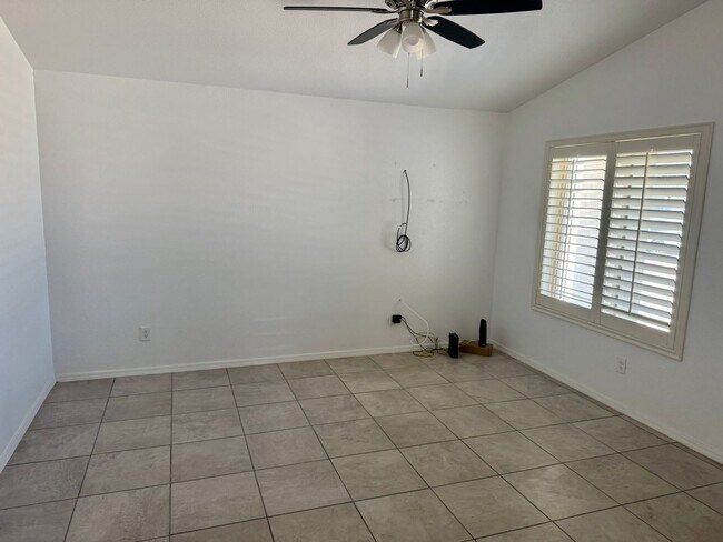 Foto del edificio - Three Bedroom Two Bath San Luis Home in Lo...