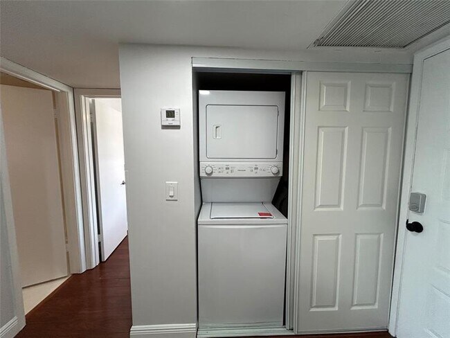 Foto del edificio - 2391 NW 89th Dr