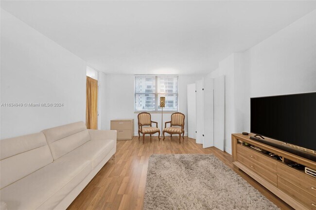 Foto del edificio - 4250 Galt Ocean Dr