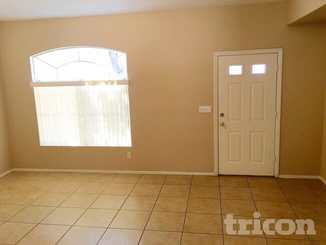 Foto del edificio - 1426 Silver Glen Ave