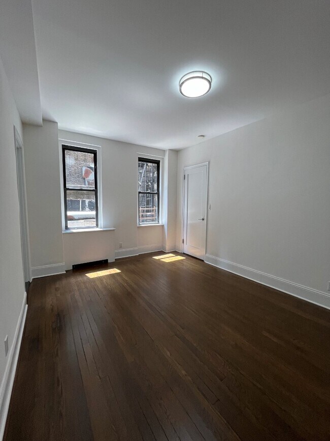 Foto del edificio - 140 E 46th St