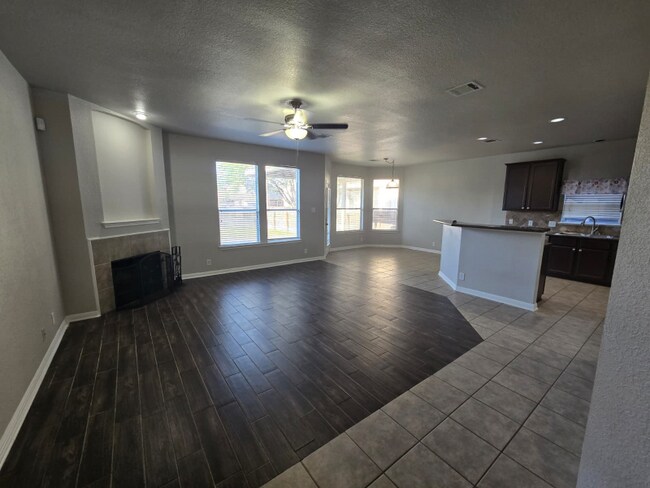 Building Photo - 426 Sorenstam Way