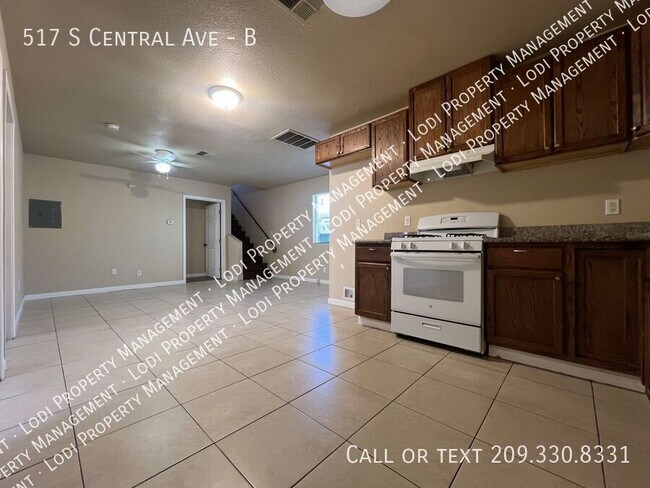 Foto del edificio - 517 S Central Ave