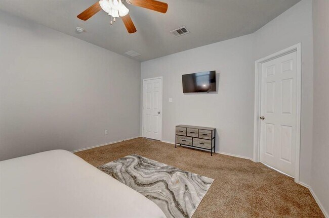 Foto del edificio - 9401 Zayden Dr