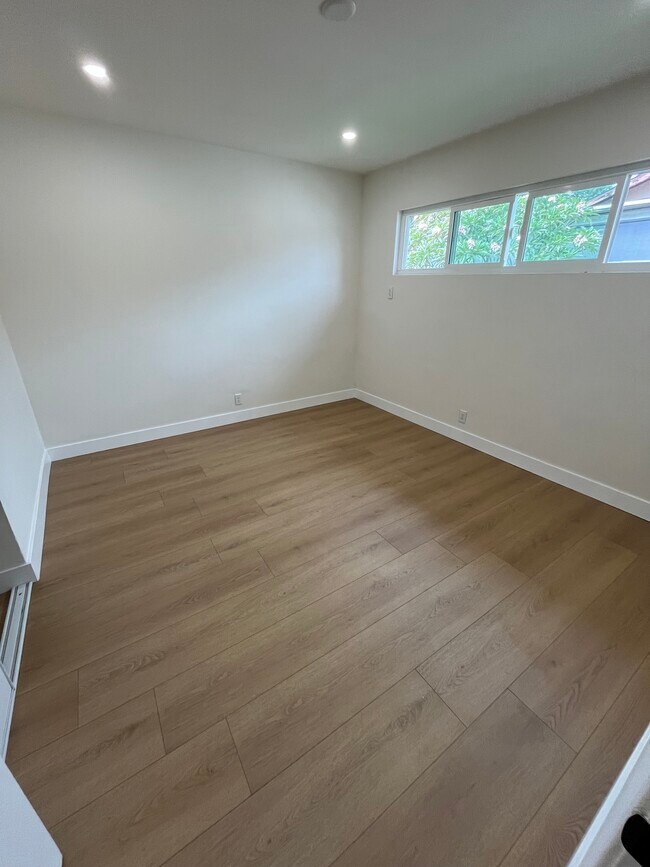 Foto del edificio - 2651 Parkway Dr