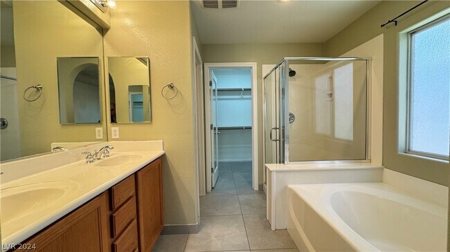 Building Photo - 8892 Skyline Peak Ct