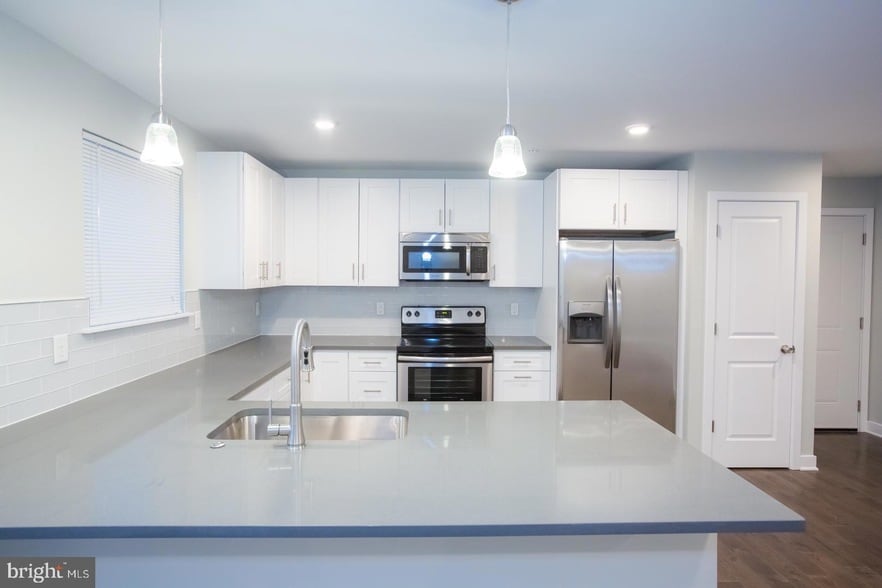 Photo - 1228-32 W College Avenue Unit 5