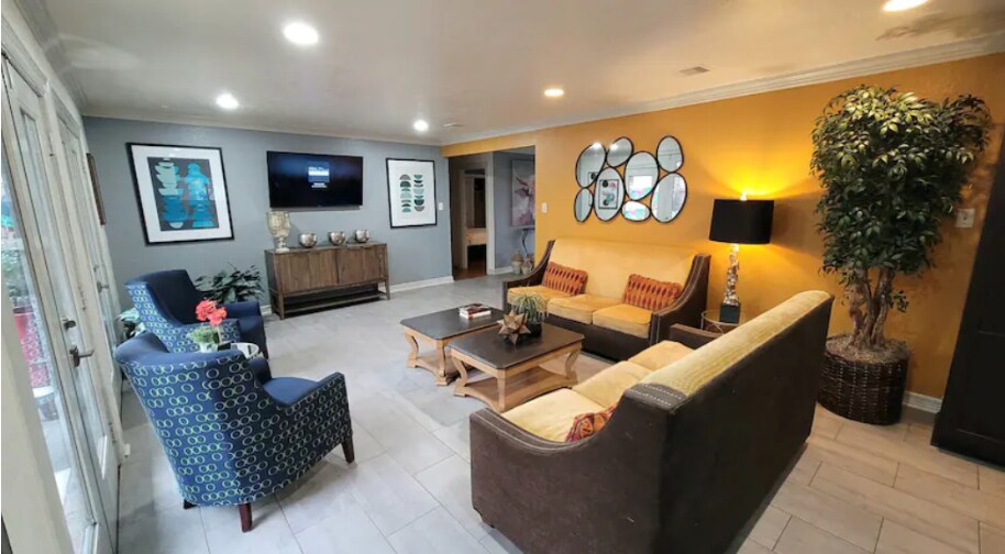 Foto principal - 4018 Leeshire Dr
