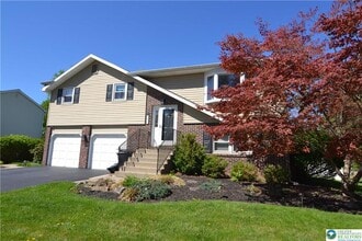 Building Photo - 3071 Athena Dr