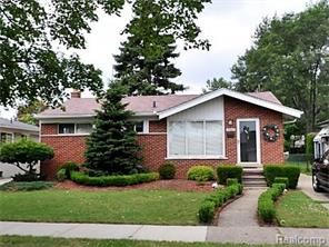 Foto principal - 25305 Huron St