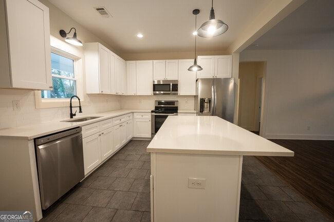 Foto del edificio - 1020 Bell Cir