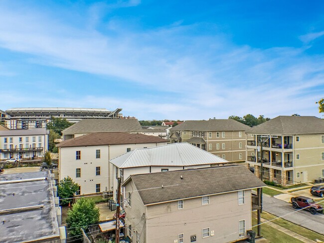 Building Photo - 1510 9th St