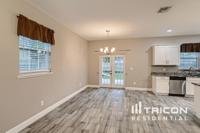 Foto del edificio - 1307 E Warren St