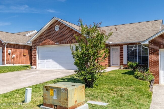 Foto del edificio - 4405 Greenfern Way