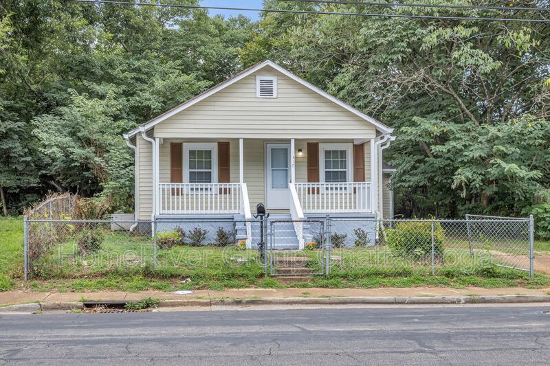 Primary Photo - 1310 Roanoke Ave