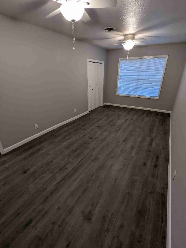 Foto del edificio - 8808 Airline Terrace