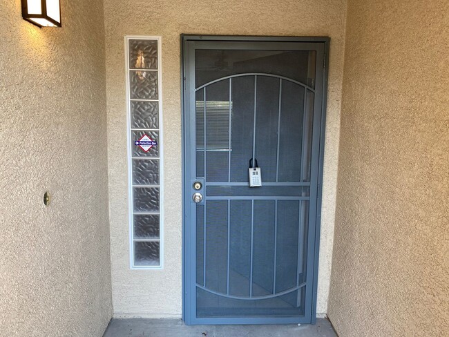 Building Photo - Summerlin!!! Gated!! Downstairs unit!! Tan...