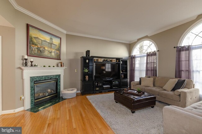 Building Photo - 9265 Lee Masey Dr