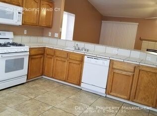 Building Photo - Beautiful home with upgrades!!!