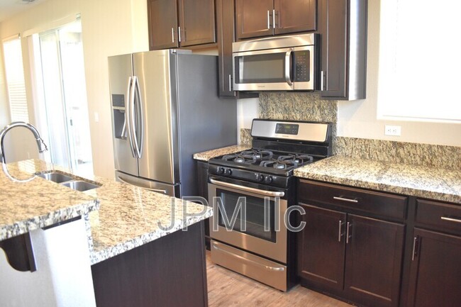 Building Photo - 4766 Bougainvillea Circle