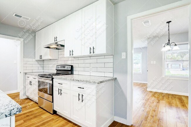 Foto del edificio - 3 br, 1 bath House - 1706 3rd Ave N