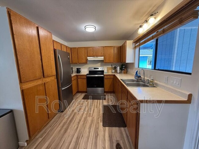 Building Photo - 72 Keala Pl
