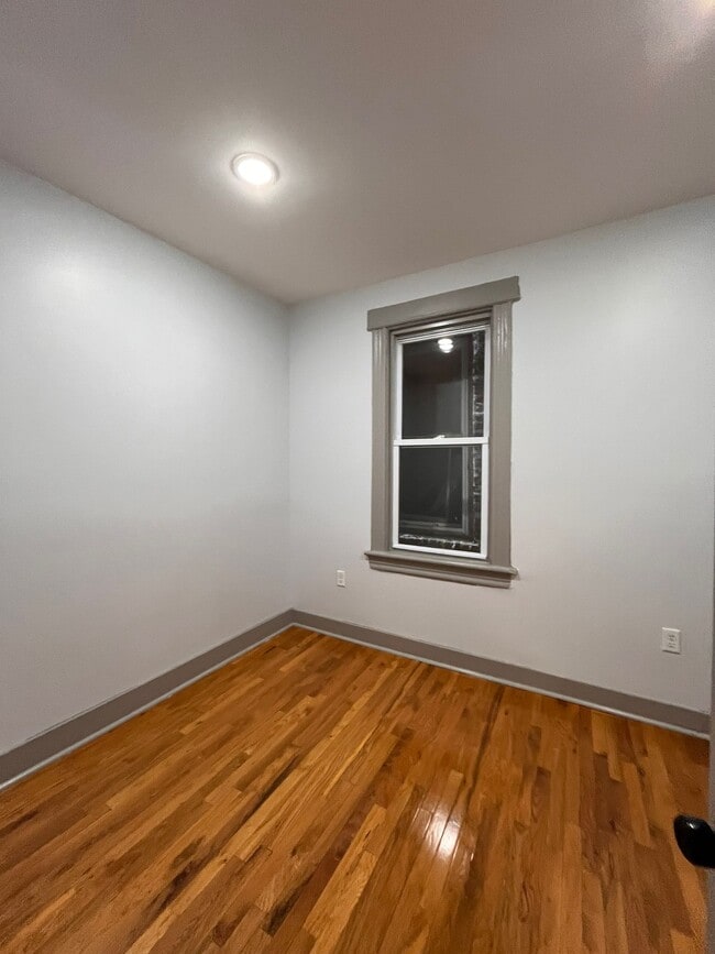 Foto del edificio - 206 Myrtle Ave