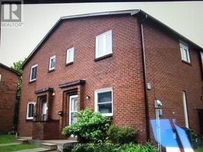 Building Photo - 72 Dusay Pl
