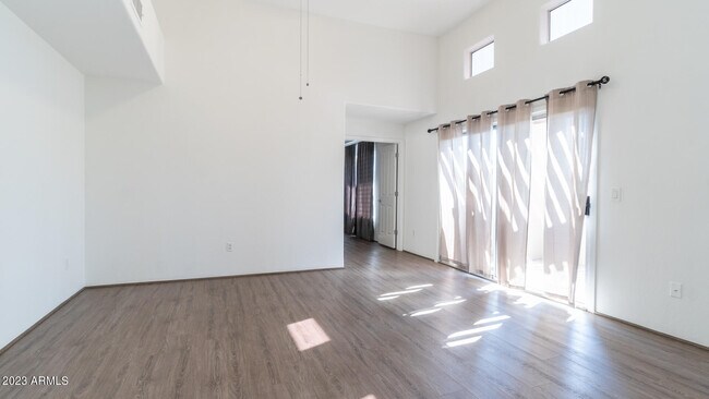 Foto del edificio - 11260 N 92nd St