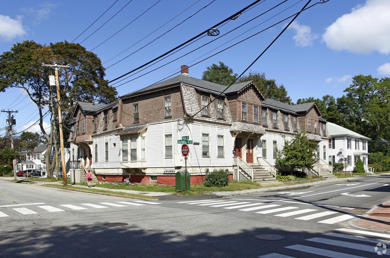 1824 Cumberland St, Brunswick, ME 04011 Apartments in Brunswick, ME