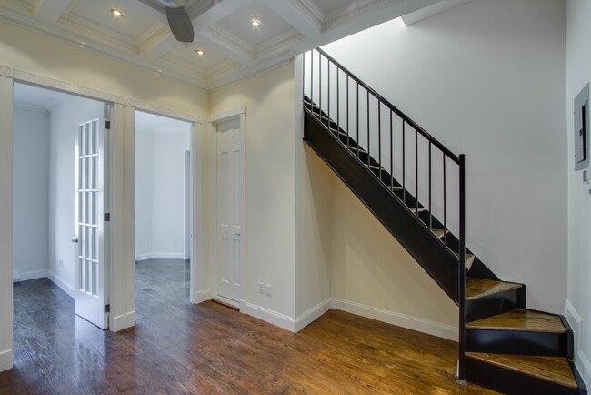 Building Photo - 15 W 103rd St