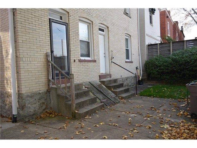 Foto del edificio - 706 S Linden Ave